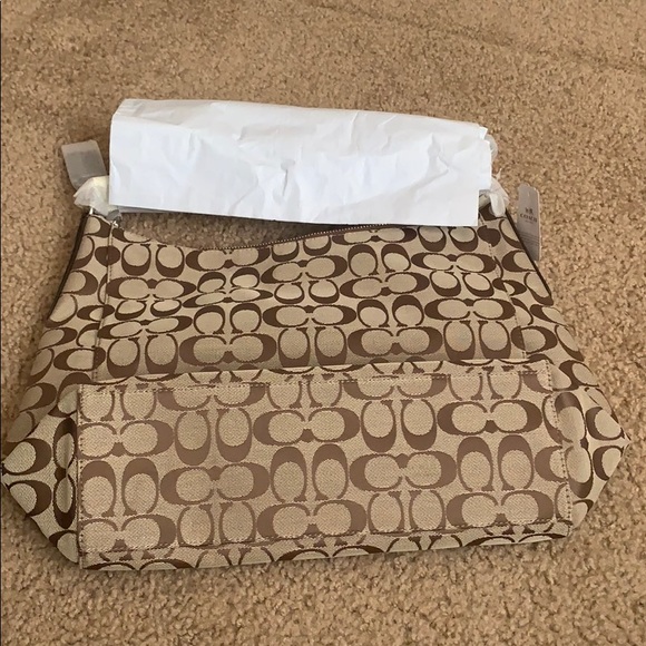 Coach - Picture 11 of 13